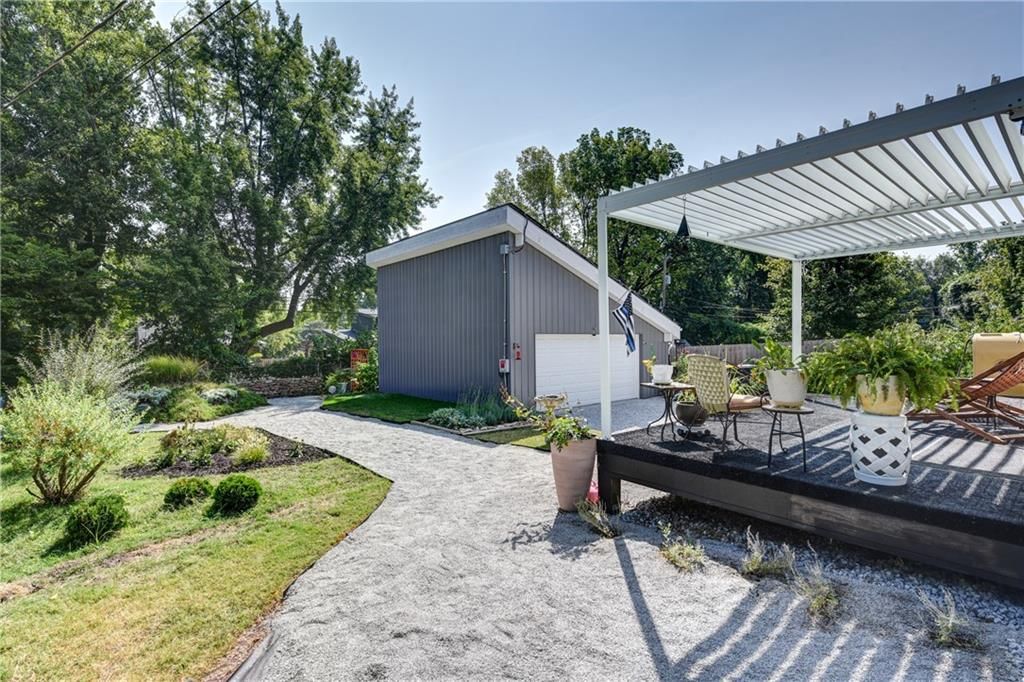 7733 Madison Street — photo 42