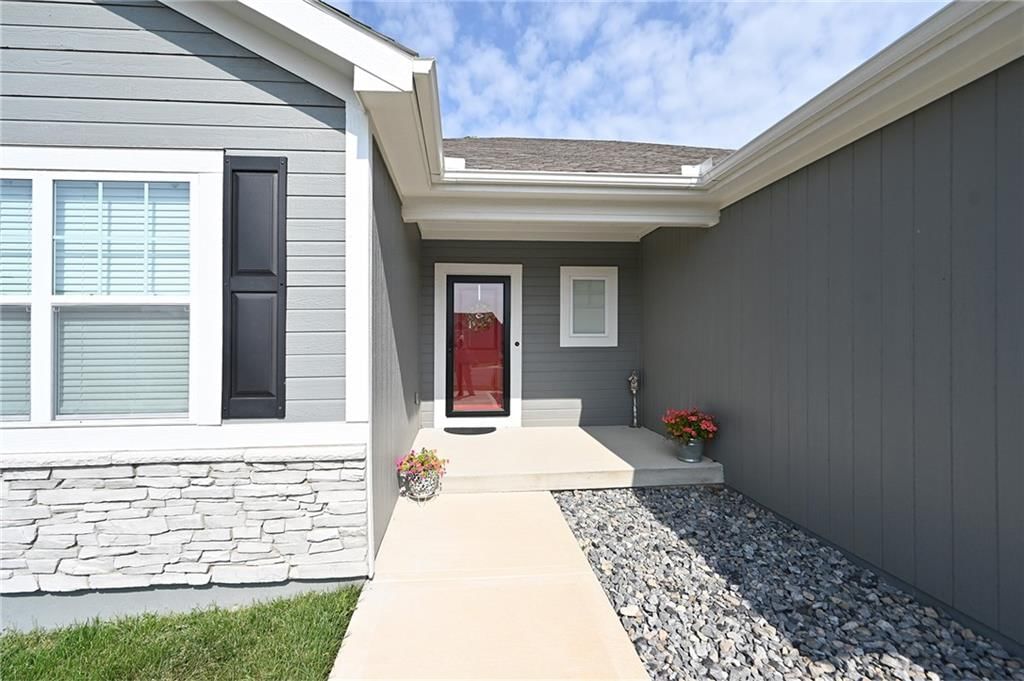 106 Troutman Circle — photo 2