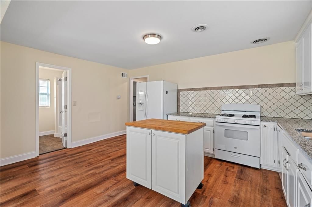 701 N Jefferson Street — photo 8