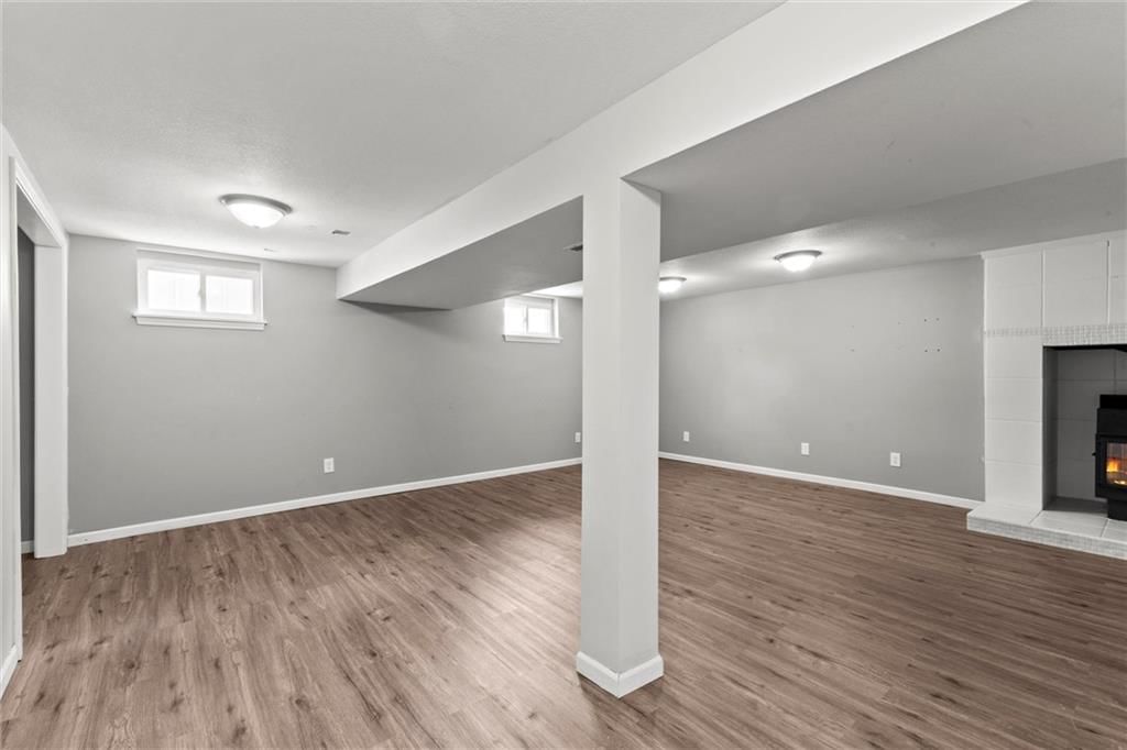 406 NE Keystone Drive — photo 24