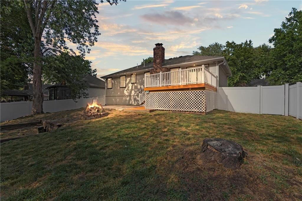 406 NE Keystone Drive — photo 33