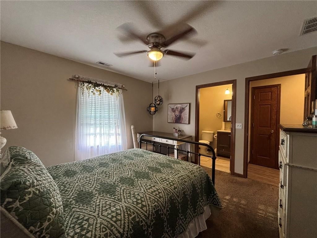 206 N Cypress Unit B Street — photo 16