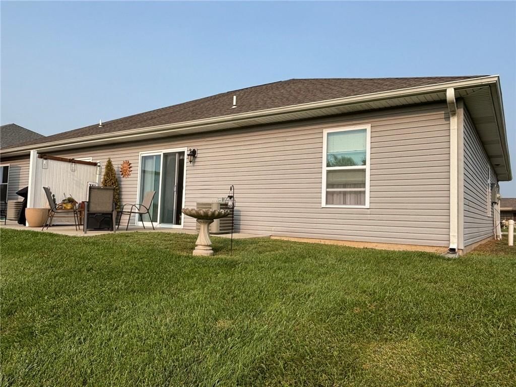206 N Cypress Unit B Street — photo 31