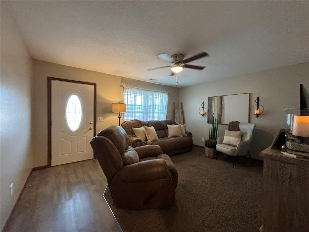 206 N Cypress Unit B Street — photo 9
