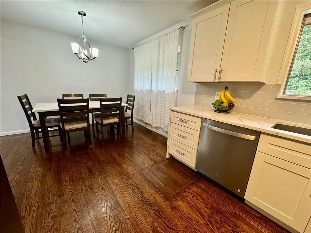 6515 Sears Drive — photo 11