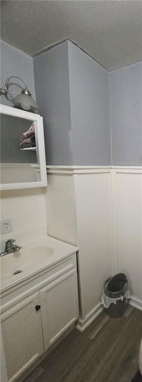 809 College Street — photo 11