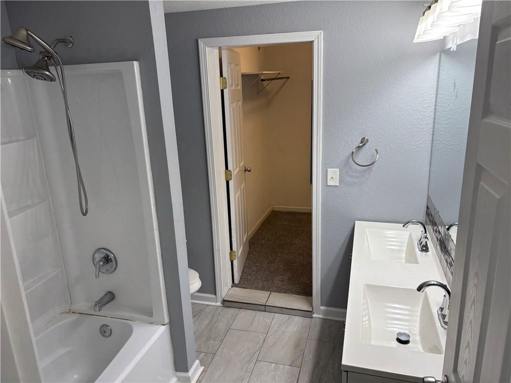 941 N Jesse James Road — photo 11
