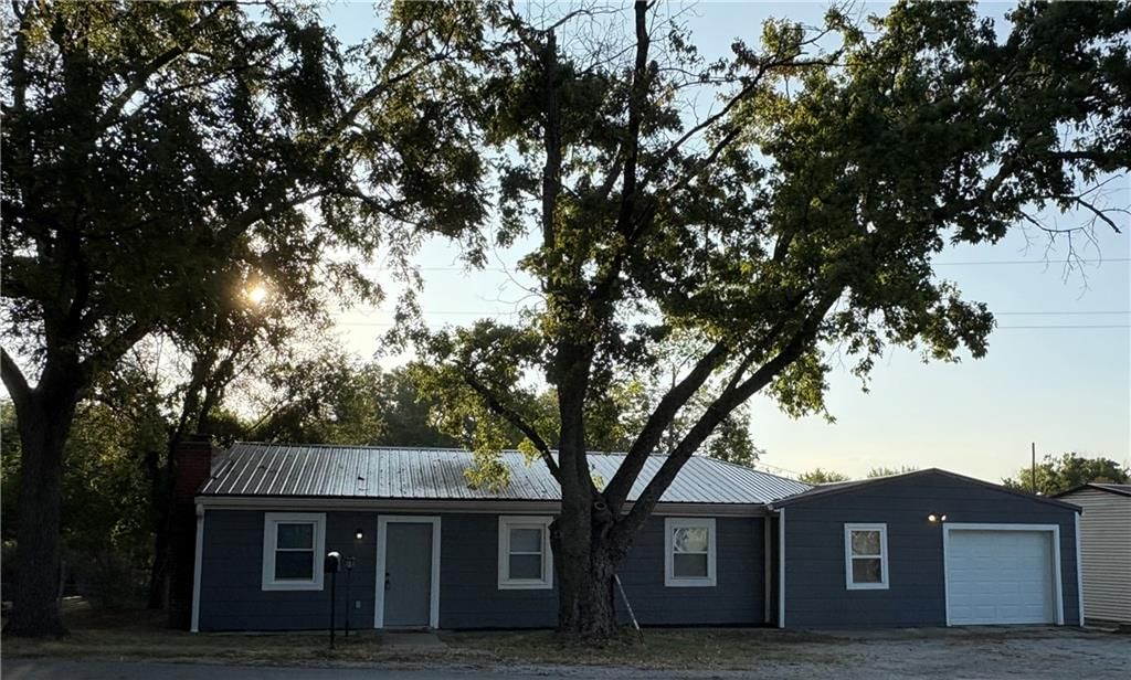941 N Jesse James Road — photo 13