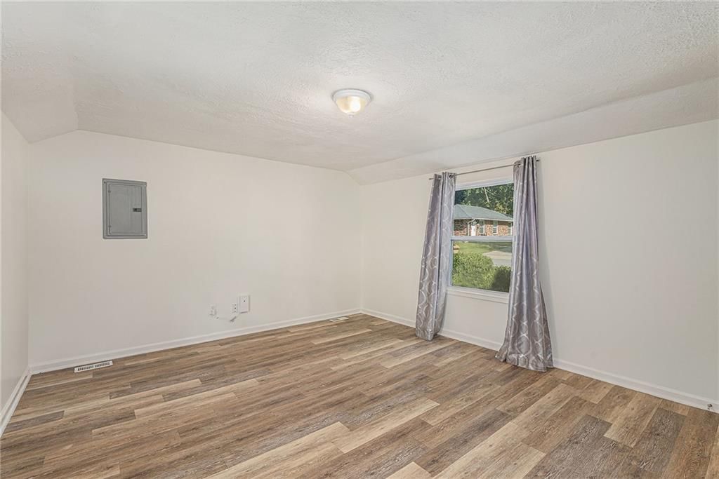 601 Deweese Street — photo 4