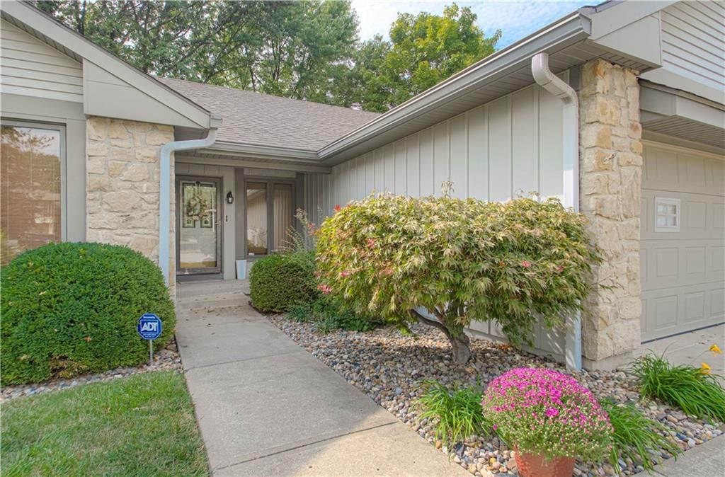 7004 N Benton Court — photo 2