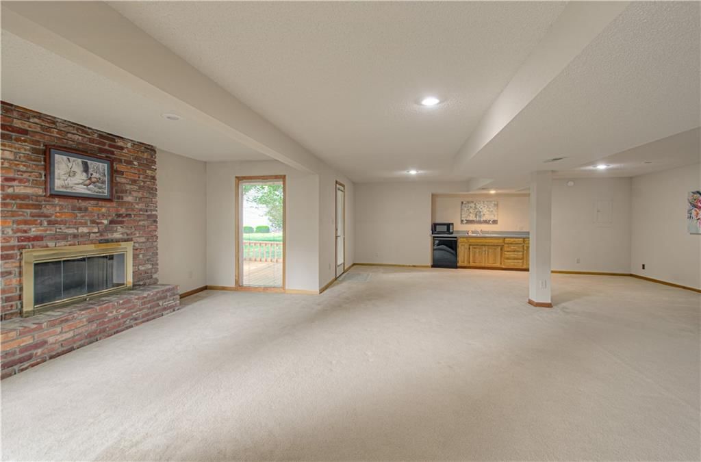 7004 N Benton Court — photo 29