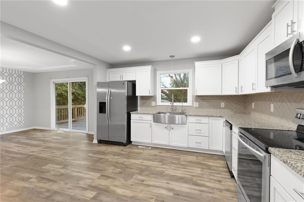 1406 Grandview Drive — photo 11