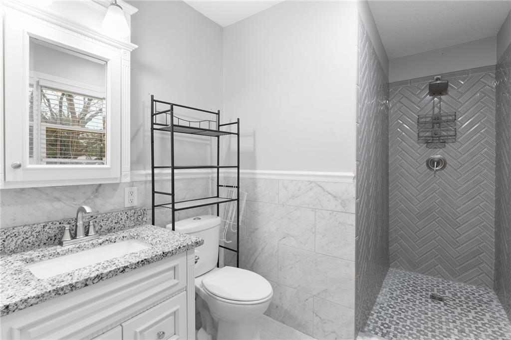 1406 Grandview Drive — photo 17