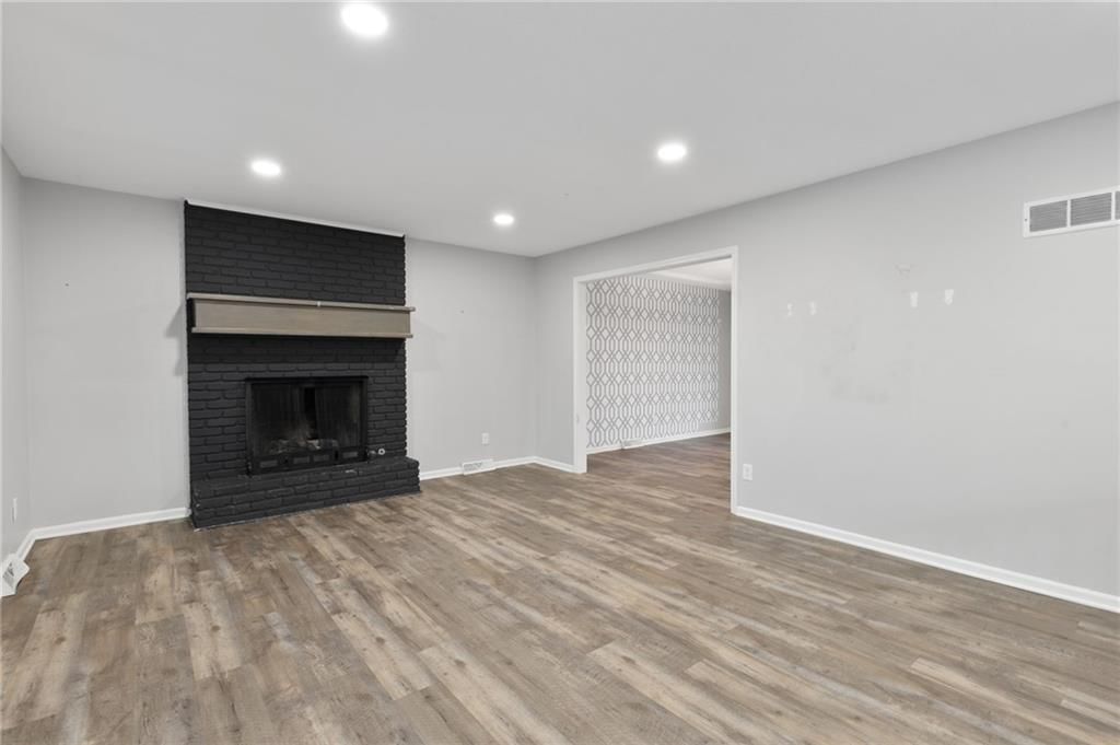 1406 Grandview Drive — photo 7