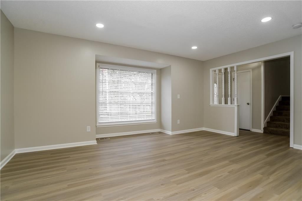 6723 Hauser Drive — photo 2