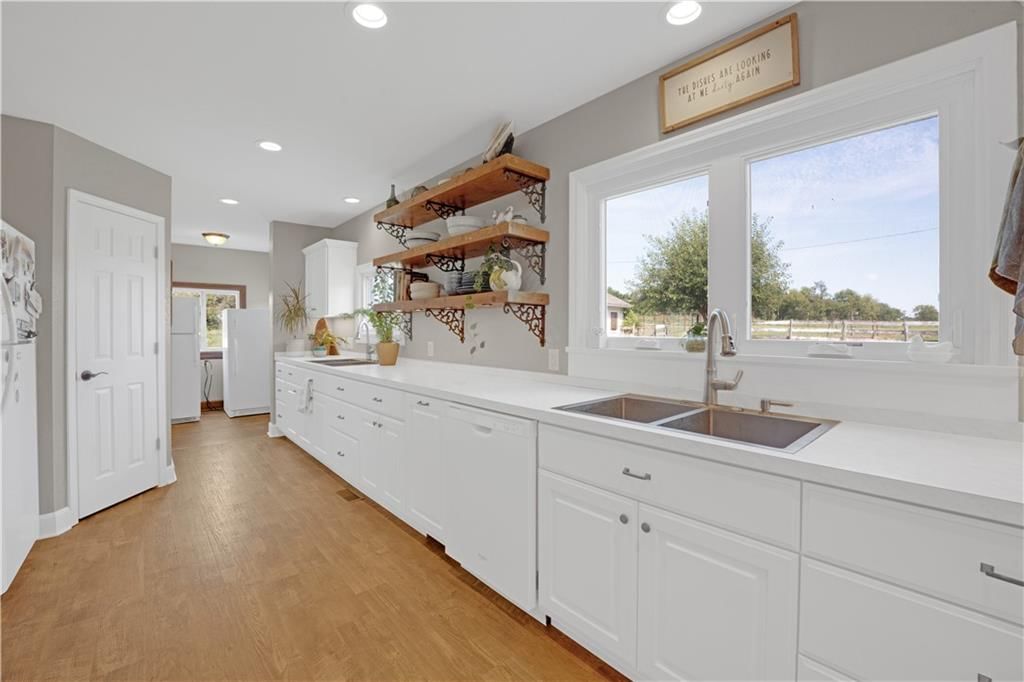 27280 W Highway — photo 22