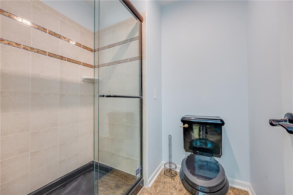 2204 Rodeo Drive — photo 31