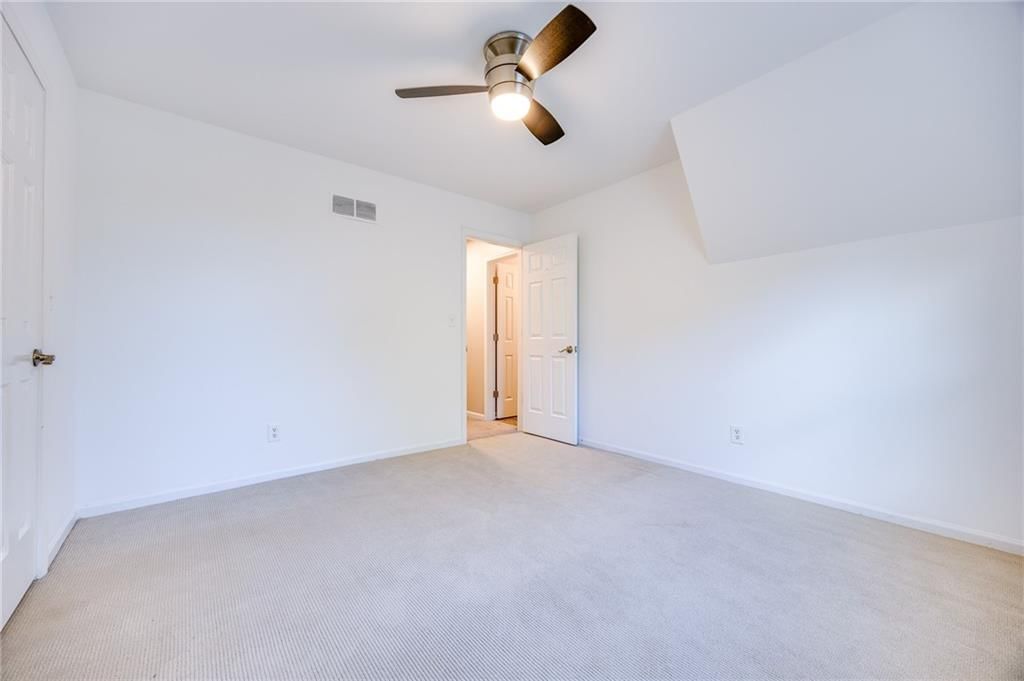2204 Rodeo Drive — photo 38