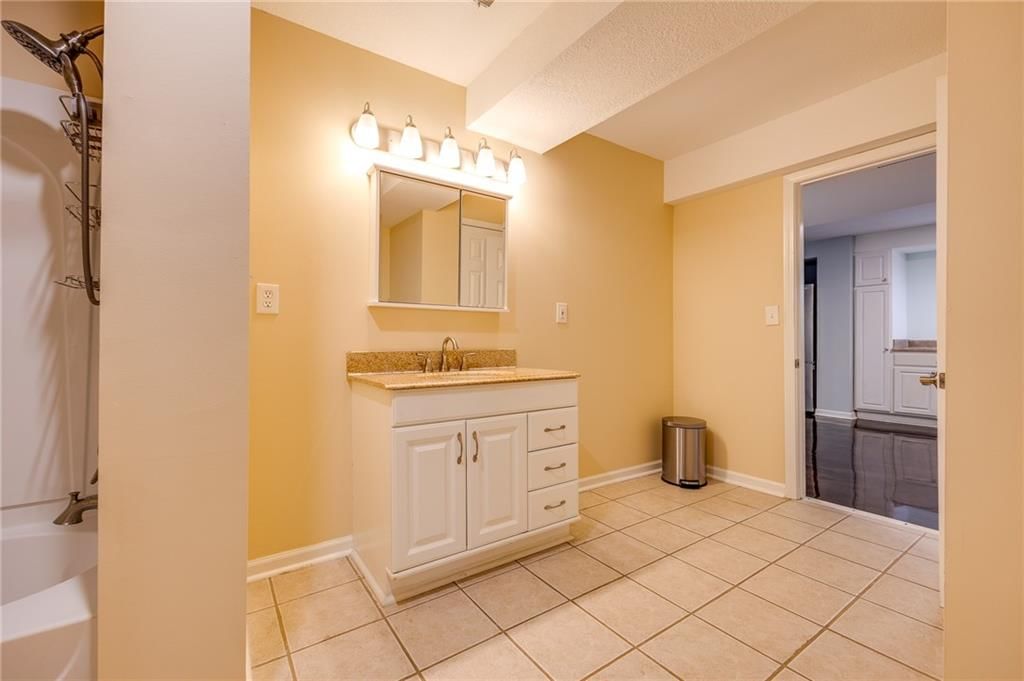 2204 Rodeo Drive — photo 51
