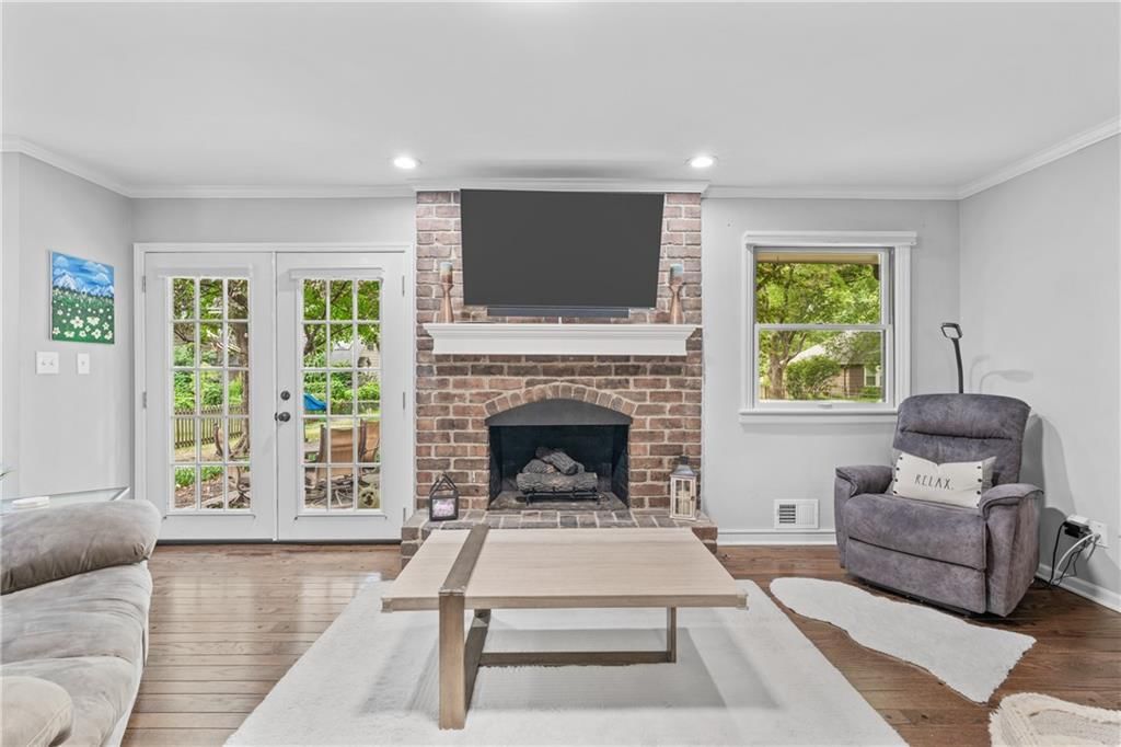 9108 Catalina Street — photo 15