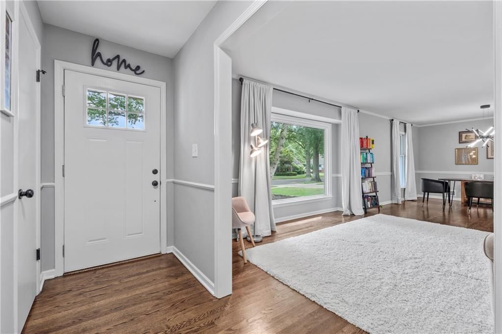 9108 Catalina Street — photo 4