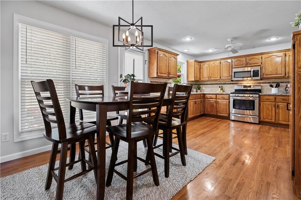 1216 SE Warren Drive — photo 14