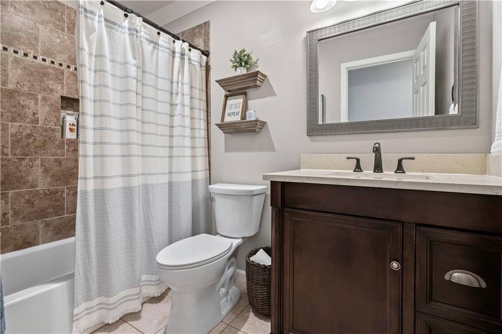 1216 SE Warren Drive — photo 32