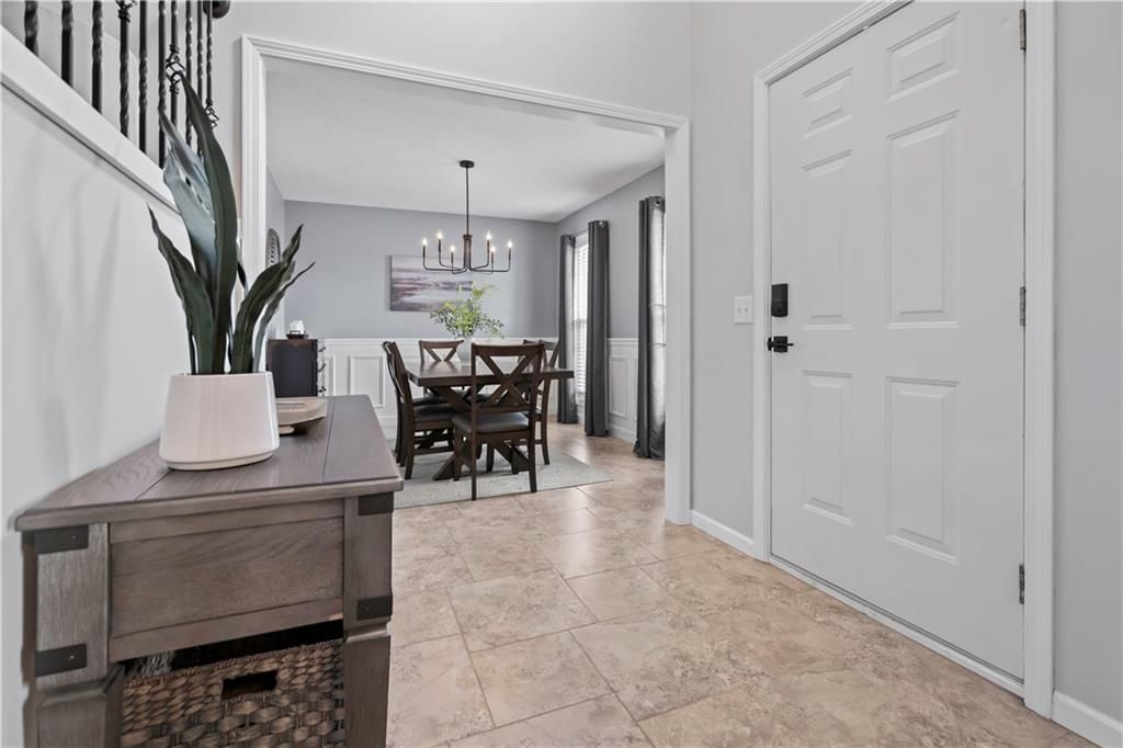 1216 SE Warren Drive — photo 5