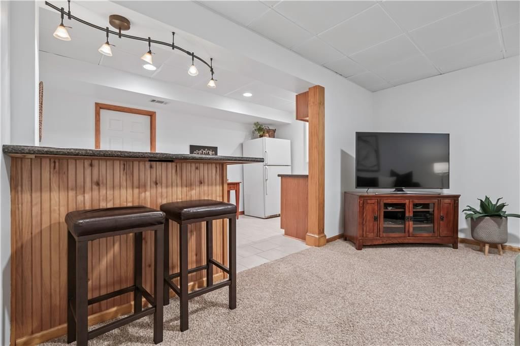 1216 SE Warren Drive — photo 42