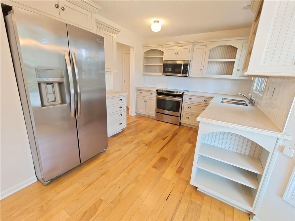 12449 Barkley Street — photo 8