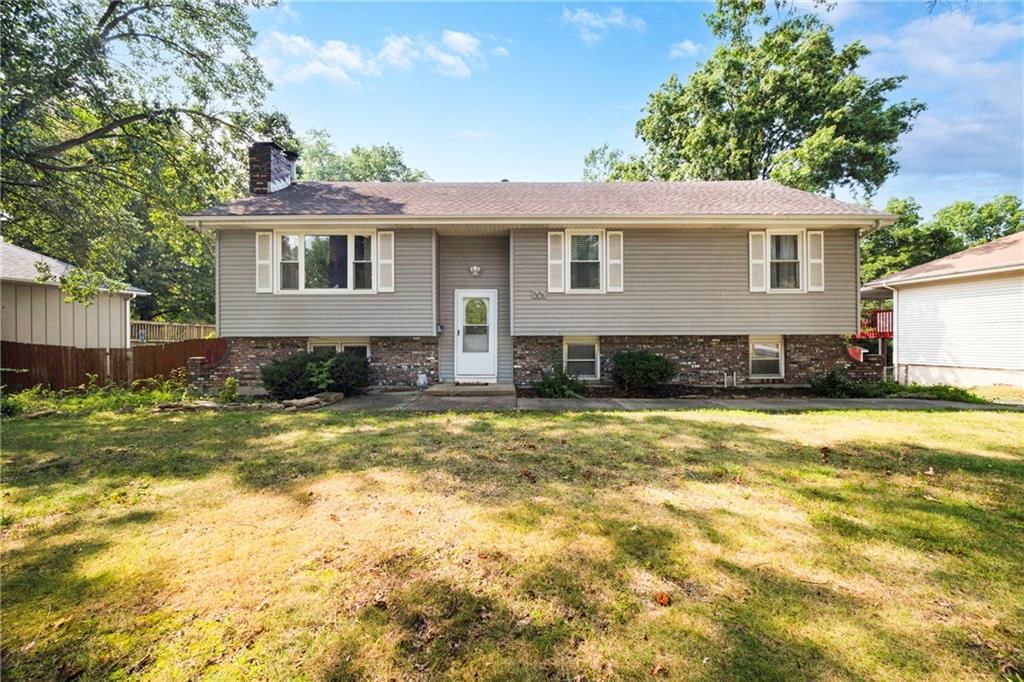 1000 SW Lakeview Boulevard, Lee's Summit, MO