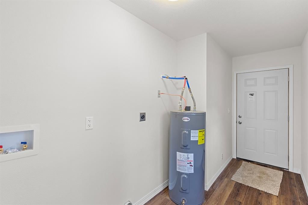 204 E 8th Street — photo 24