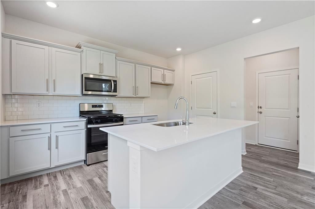4817 NW 140th Street — photo 8