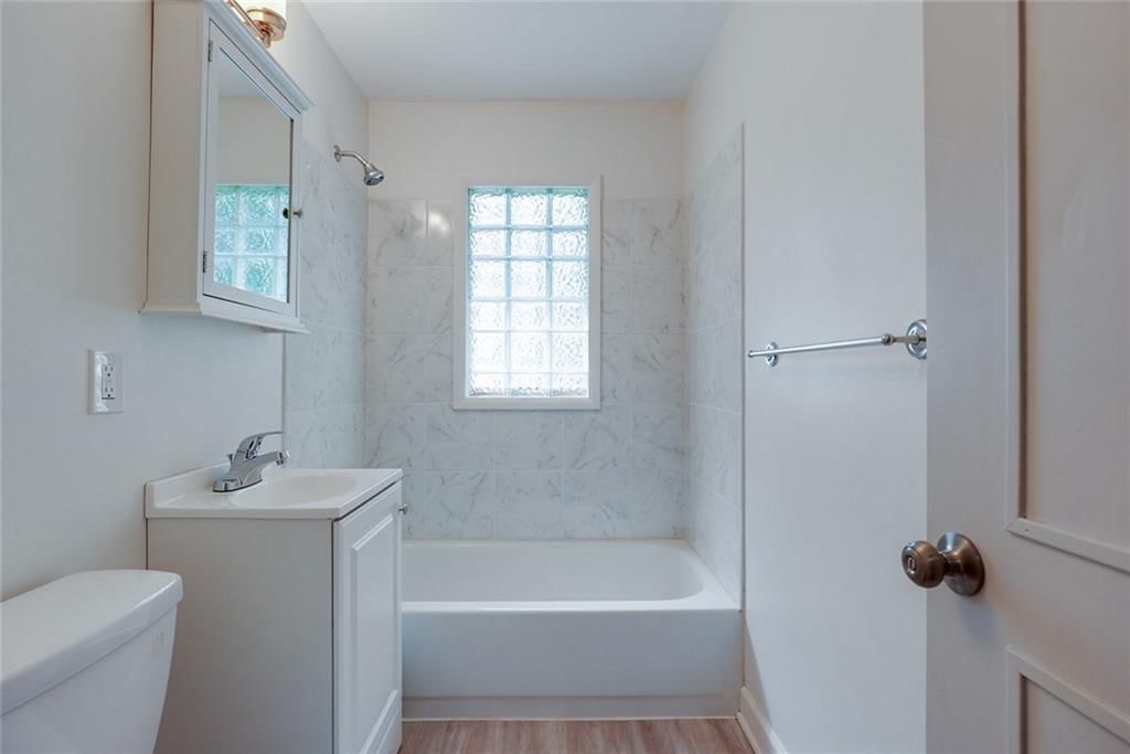4246 N Lister Avenue — photo 20