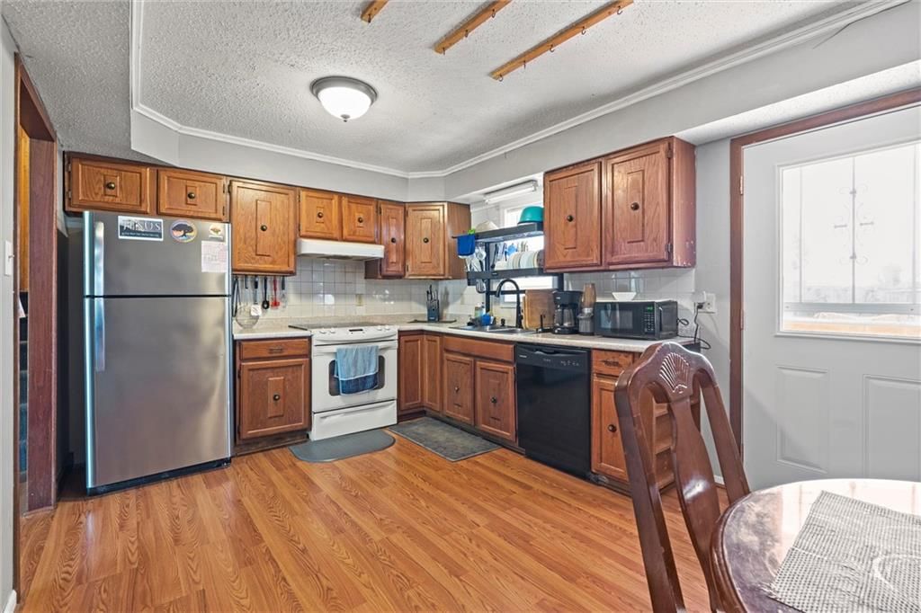 8555 Isabel Street — photo 14