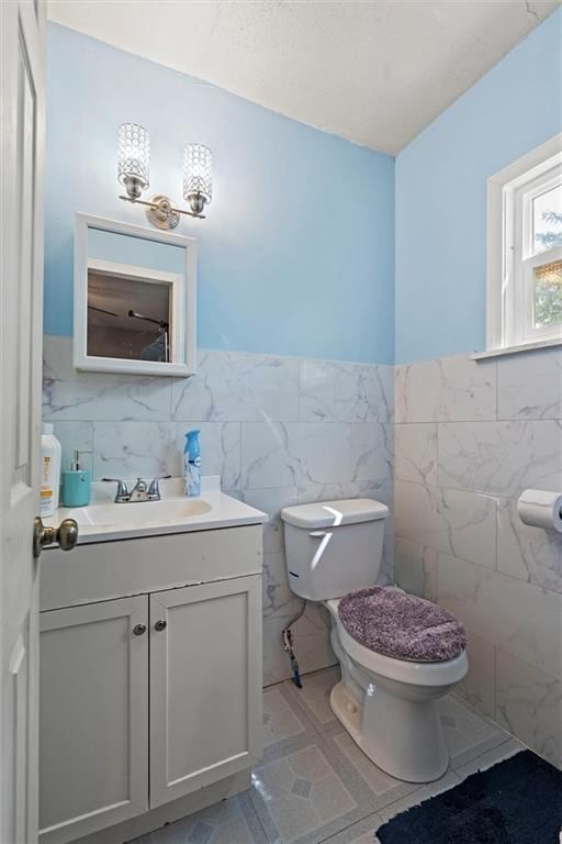 8555 Isabel Street — photo 20