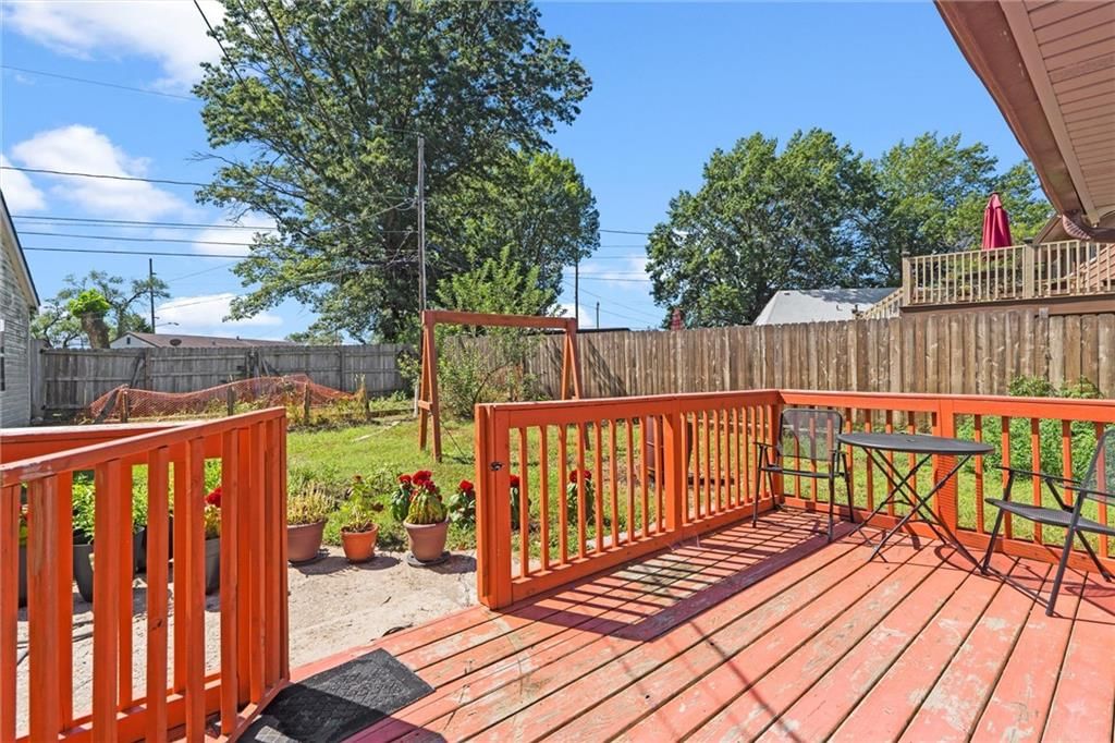 8555 Isabel Street — photo 28