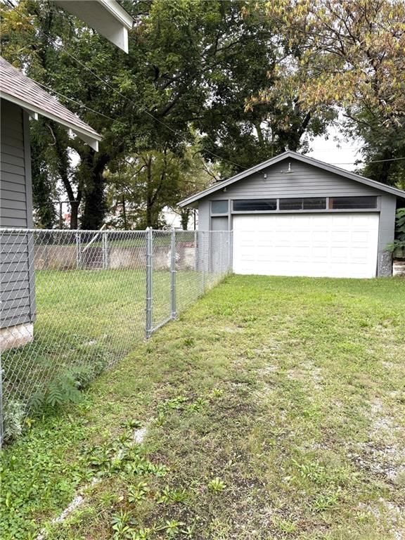 1007 N Penn Avenue — photo 3