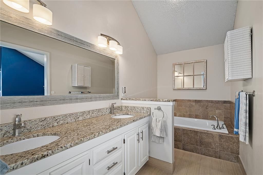 4524 Kingston Drive — photo 16