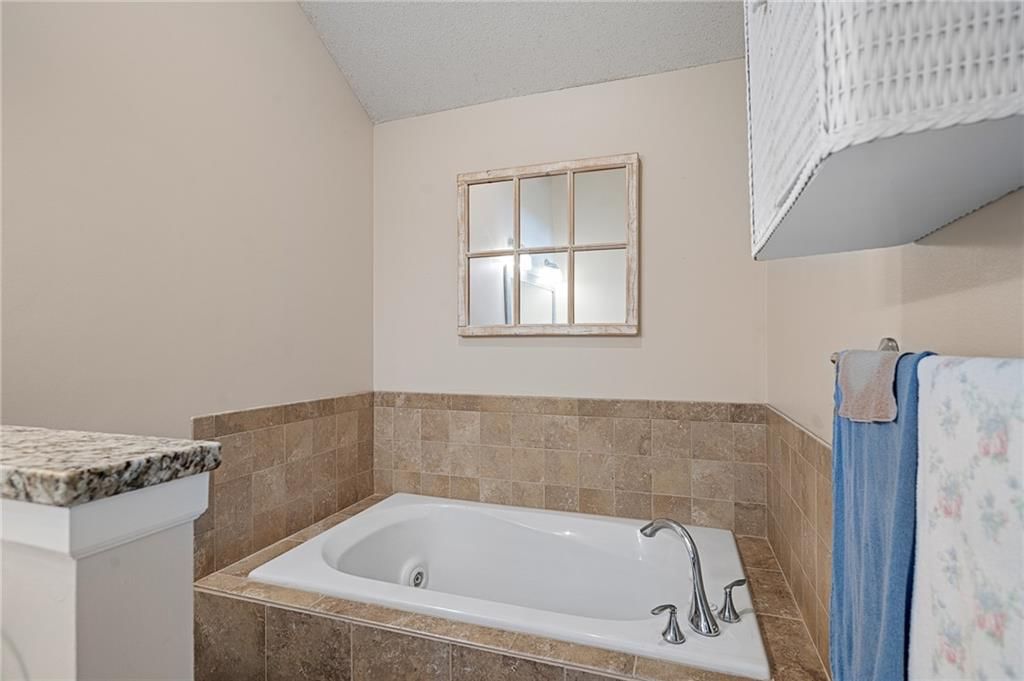 4524 Kingston Drive — photo 19