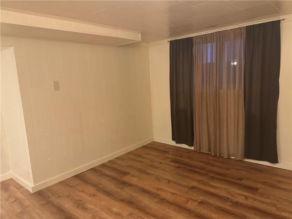 1203 College Street — photo 14