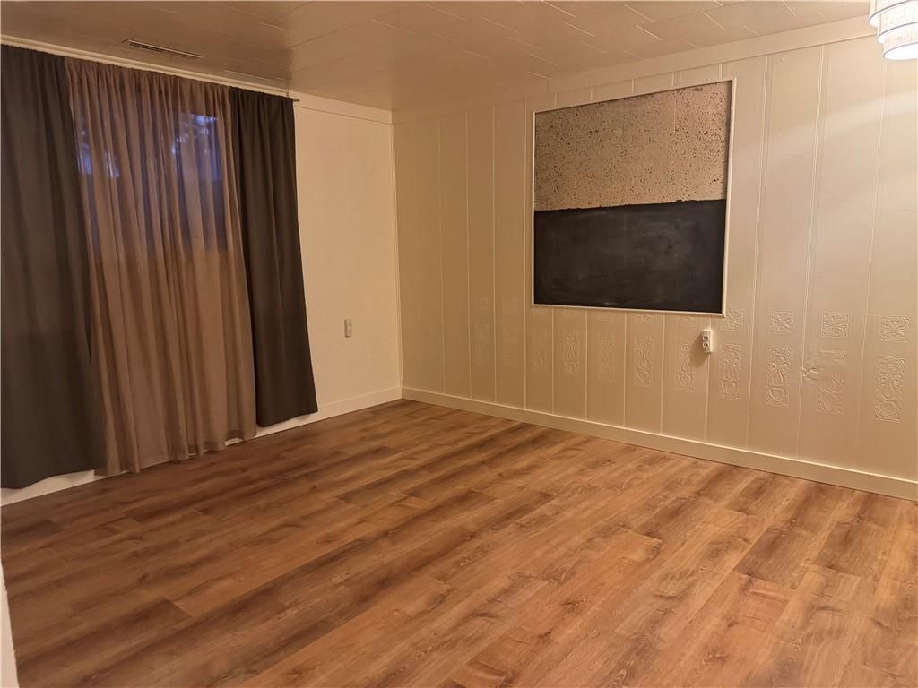 1203 College Street — photo 15
