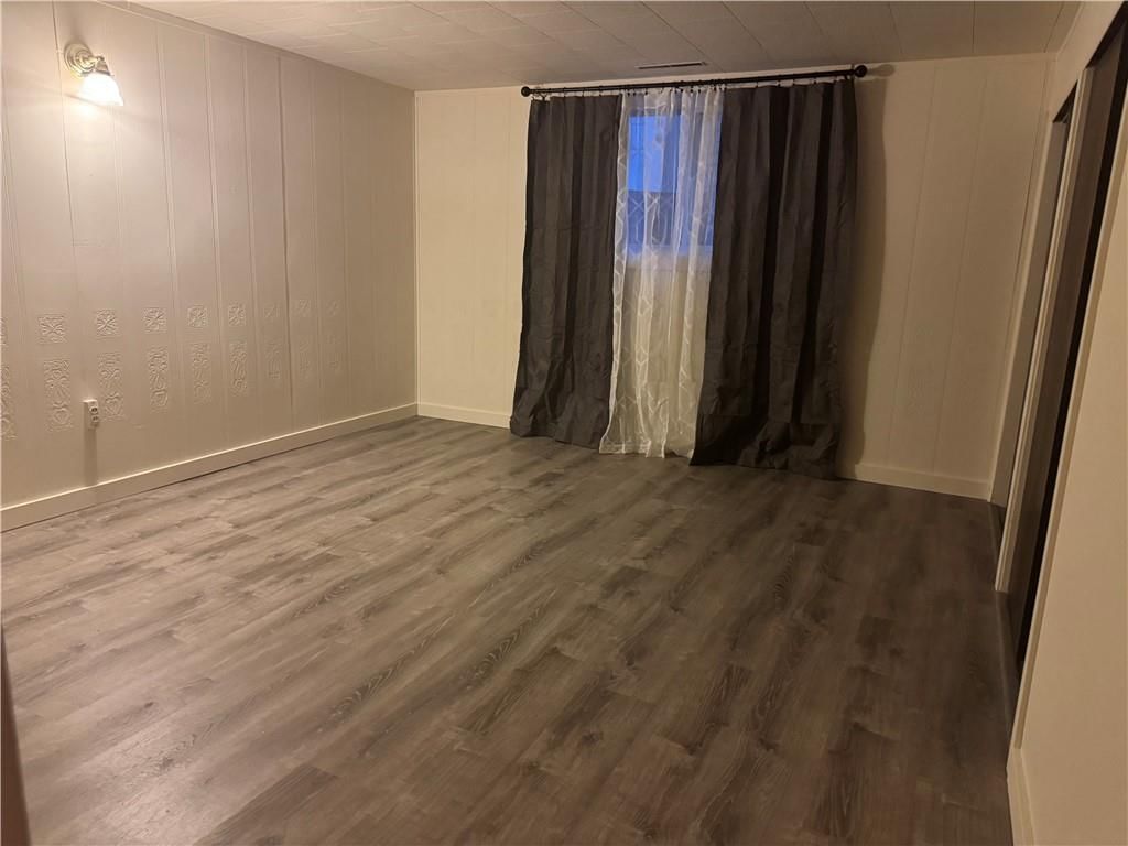 1203 College Street — photo 19
