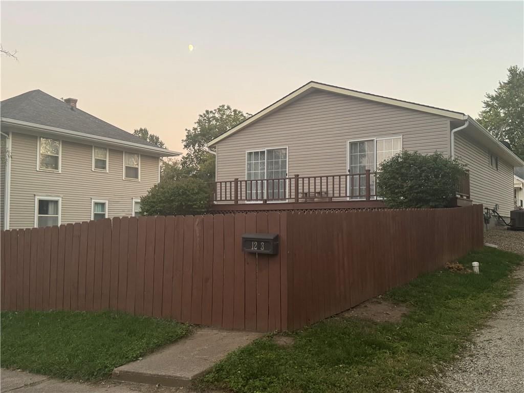 1203 College Street — photo 3