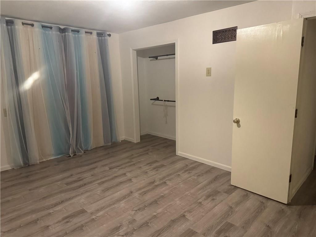 1203 College Street — photo 24