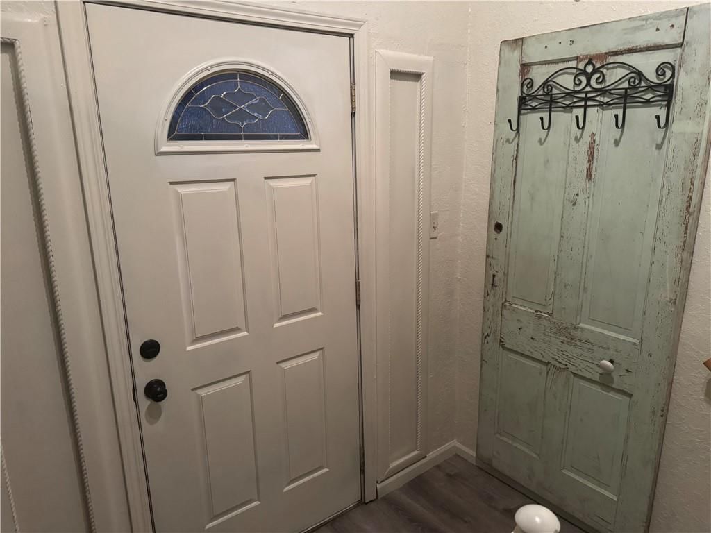 1203 College Street — photo 27