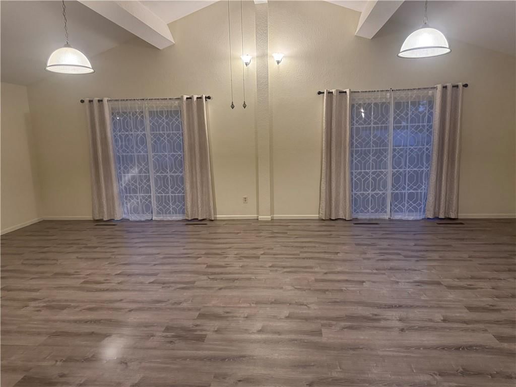 1203 College Street — photo 4