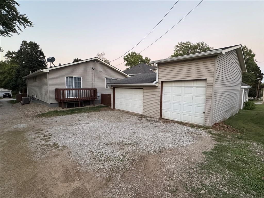 1203 College Street — photo 35