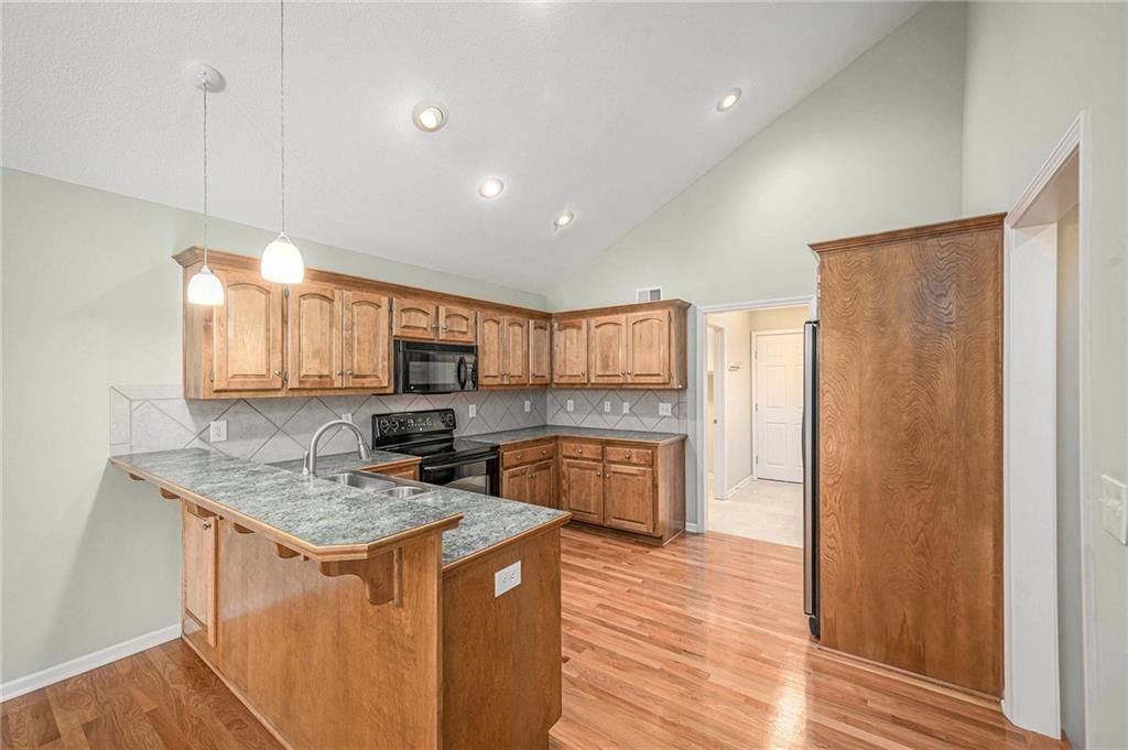14031 W 152nd Terrace — photo 12