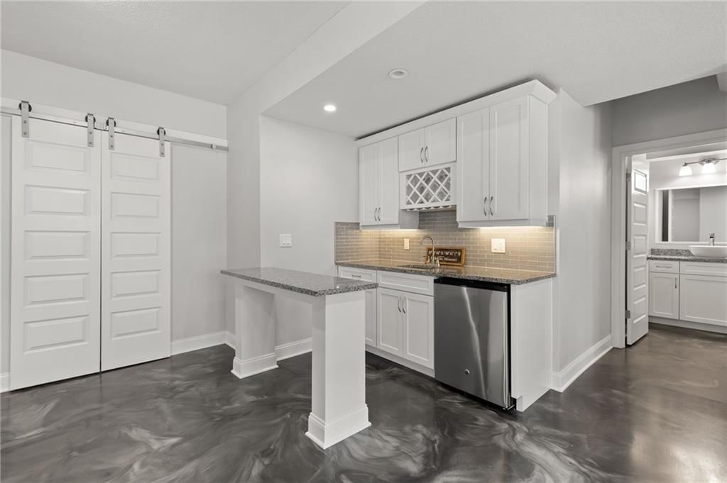 9778 Apple Blossom Lane — photo 60